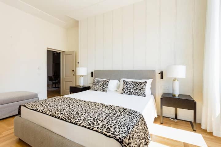 Apollo Suite Сиракуза Екстериор снимка